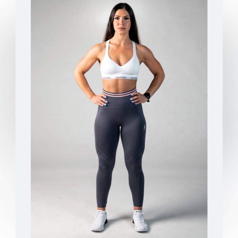 DOYOUEVEN Scrunch Leggings Size Medium